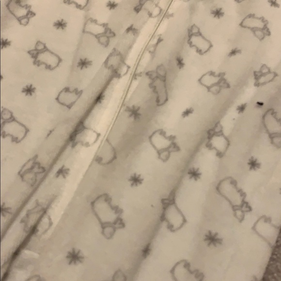 Bear onsie/ baby pjs - Picture 2 of 3